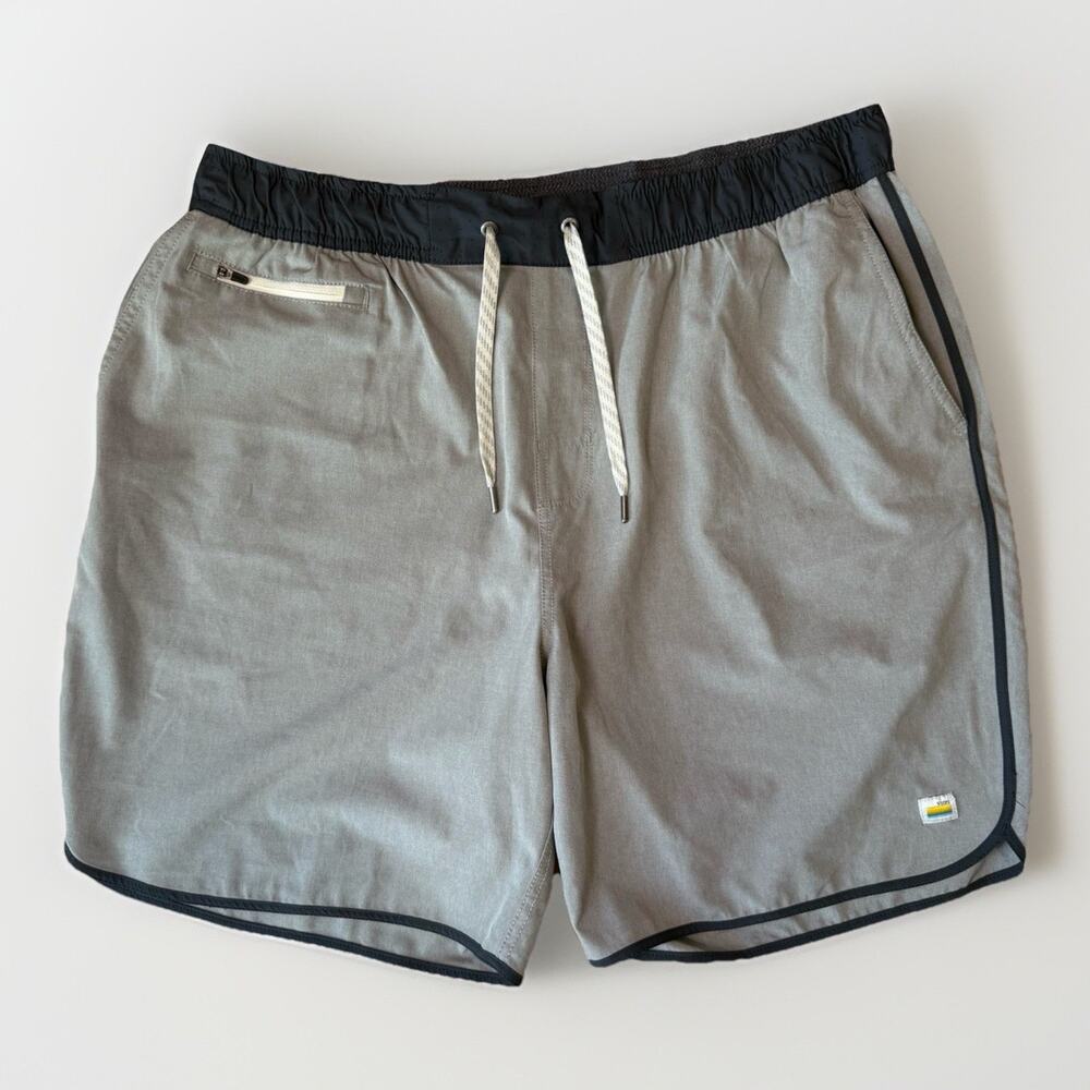 Vuori Banks Shorts 2XL Gray Unlined Comfy Athleisure Workout Sportswear